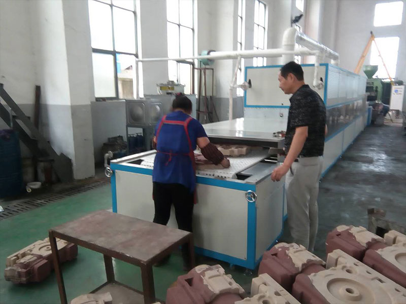 蜂窩陶瓷微波幹燥設備